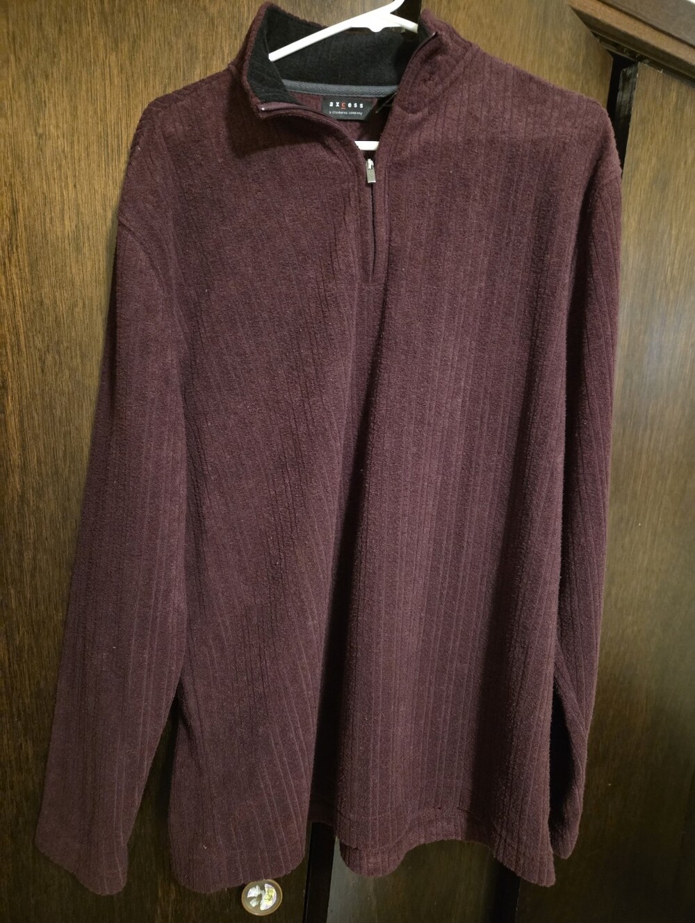 Axcess Men's Maroon Zip-Up Sweater with Contrast Collar